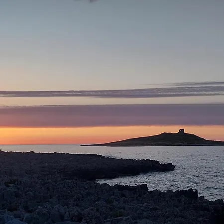 Isola *